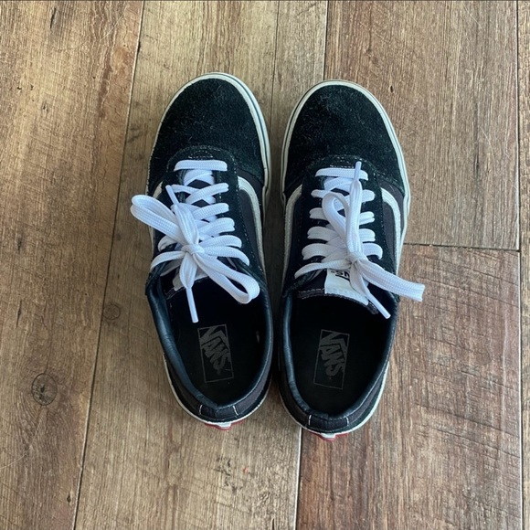 Vans black suede old Skool sneakers youth size 5 - Picture 2 of 5